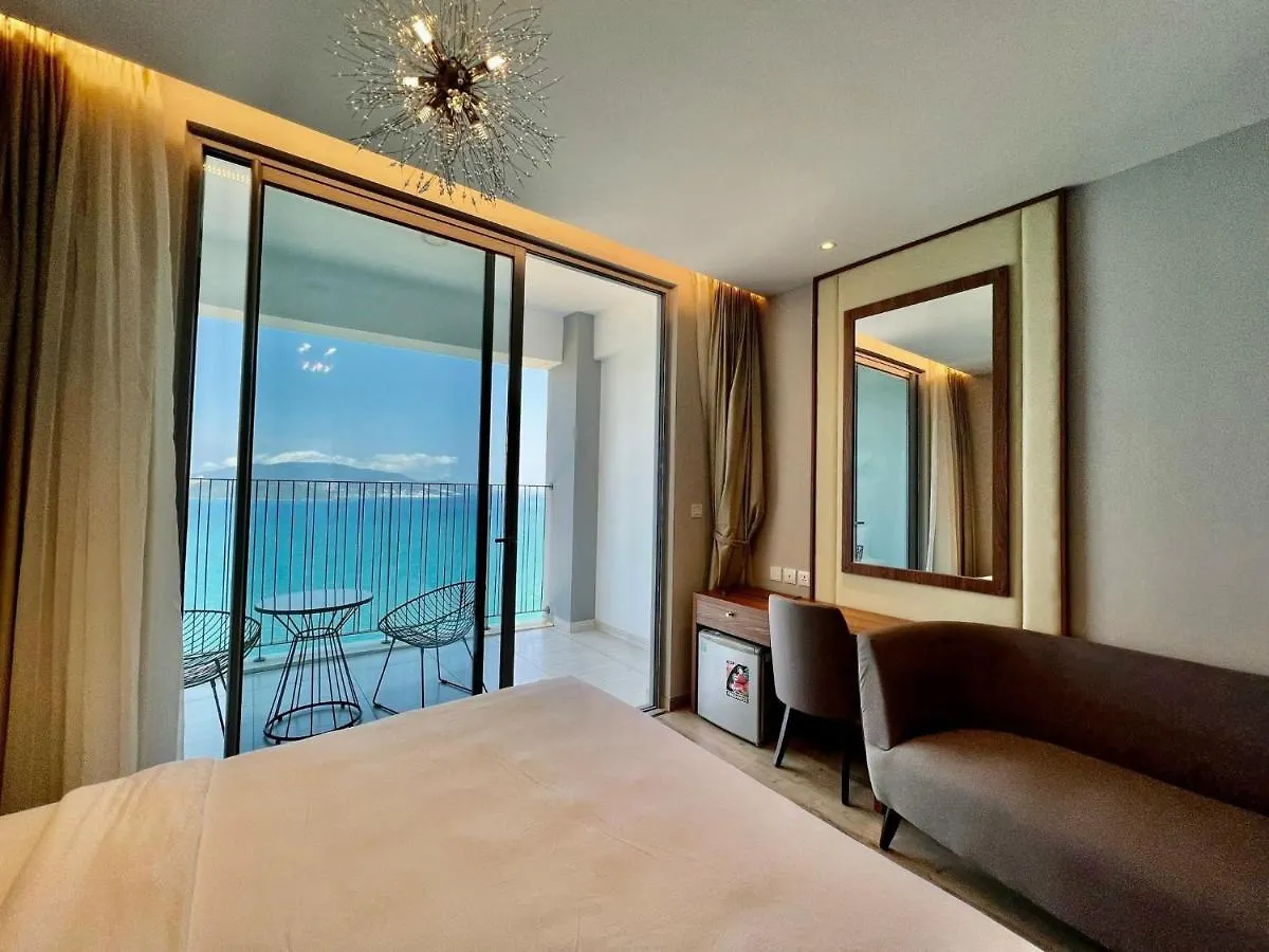 Capital Panorama Apartment Να Τρανγκ