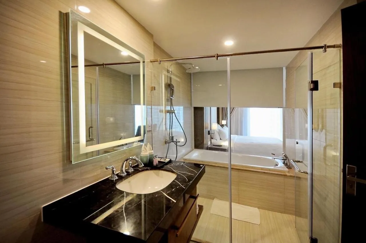 Capital Panorama Apartment Να Τρανγκ