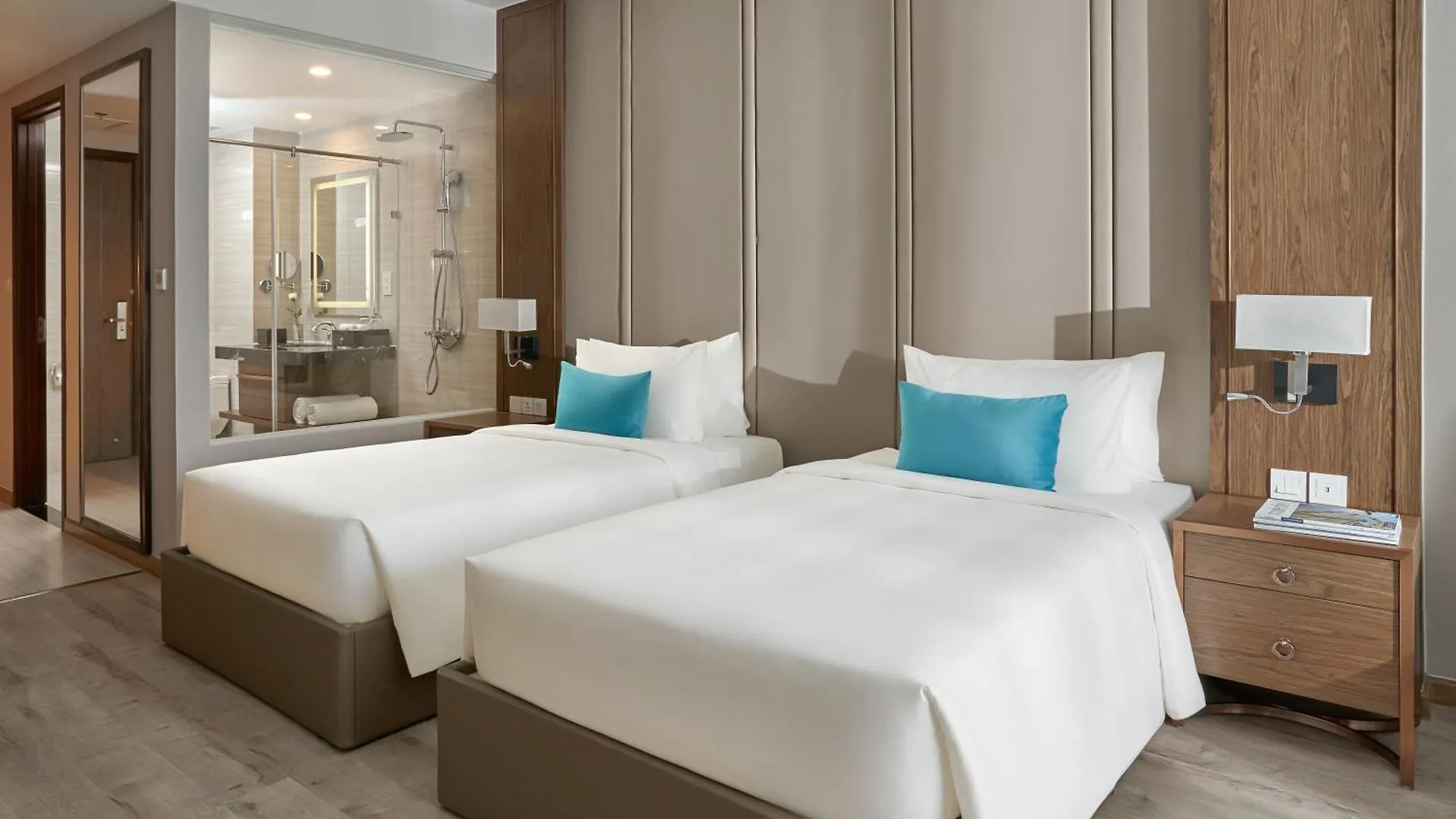 Capital Panorama Apartment Να Τρανγκ 0*,